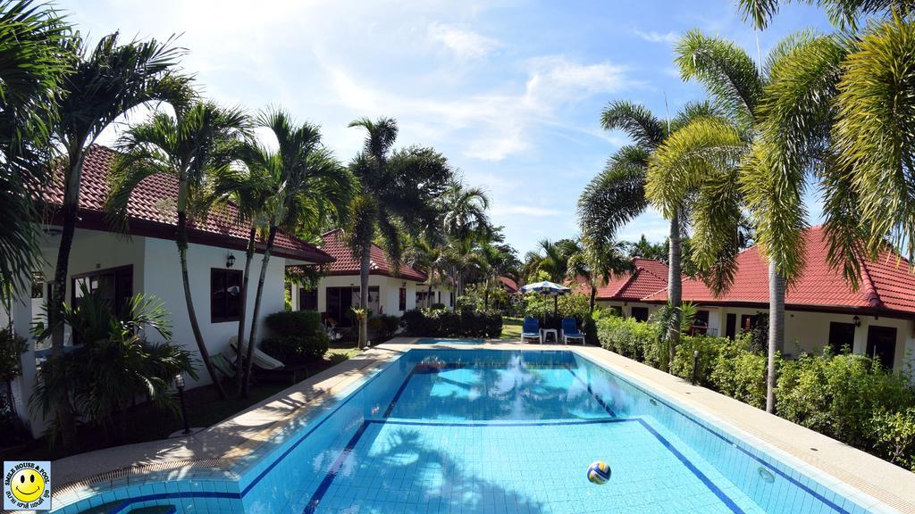 D&K Smiley Phuket Resort Rawai Eksteriør billede